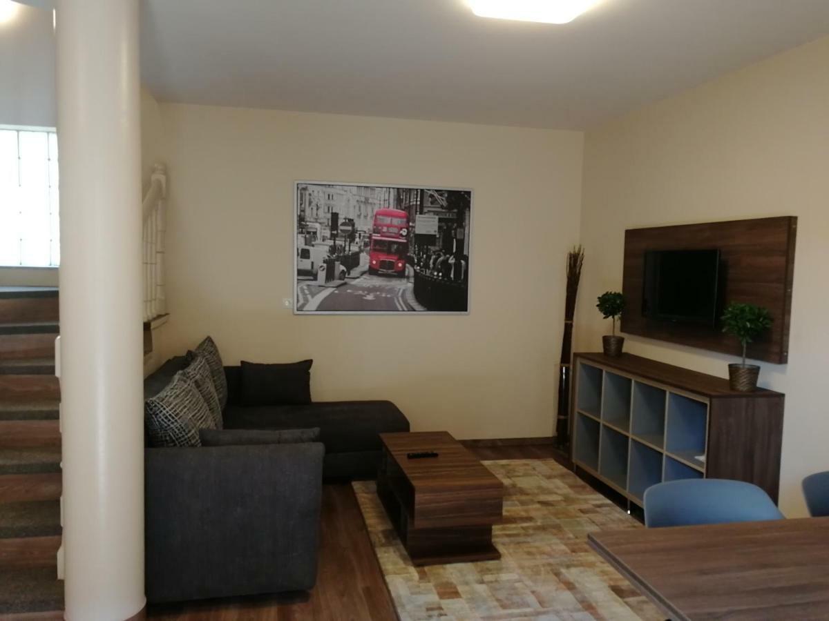 Ovar Apartman Mosonmagyaróvár Eksteriør billede